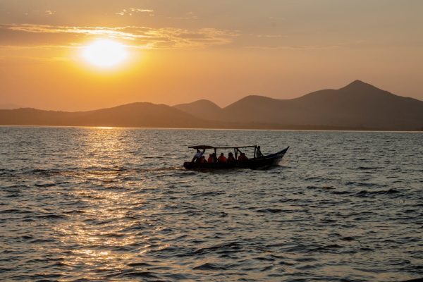 boat-rdie-lake-naivasha